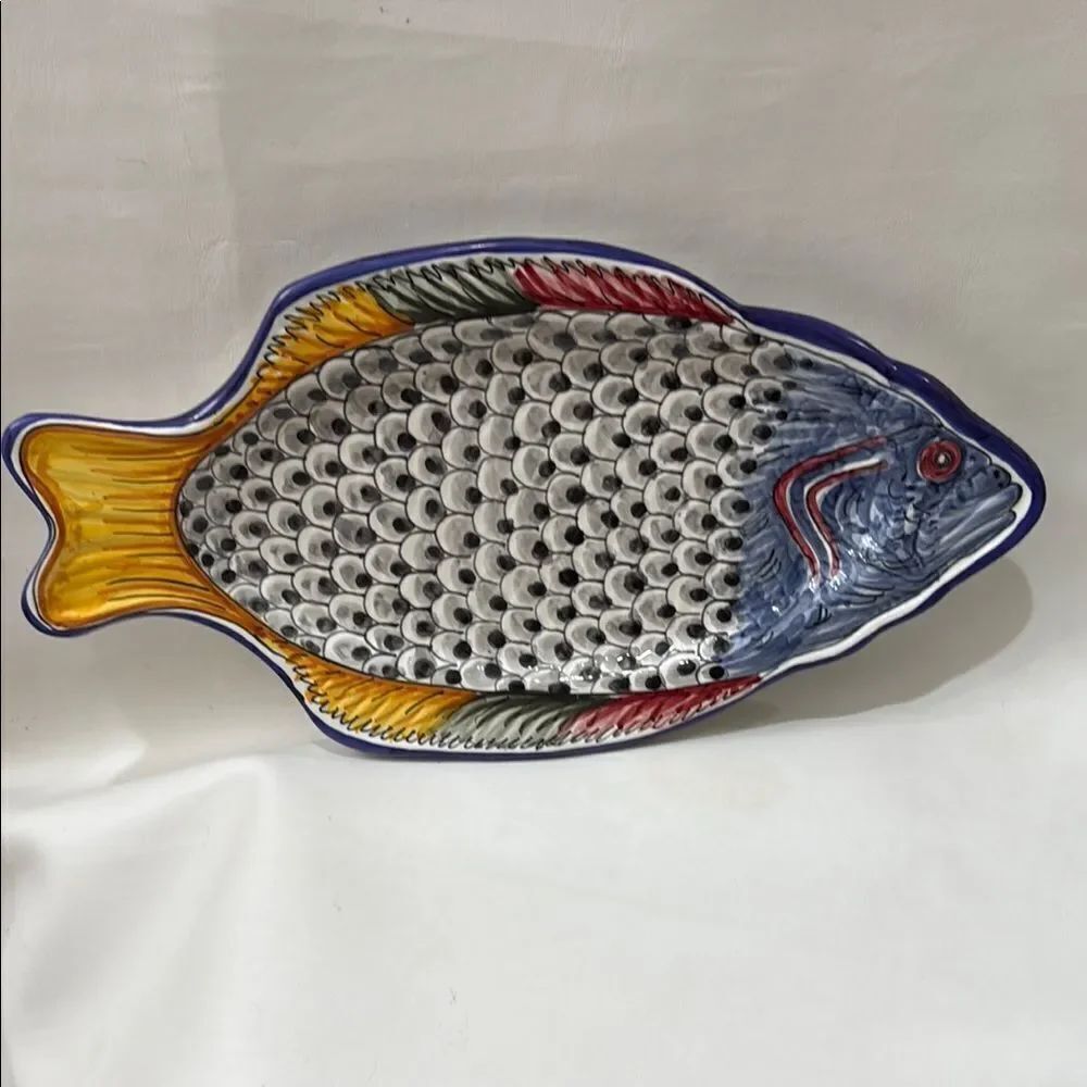 De La Cal Serving Platter Handpainted Artistic Blue Yellow Fish 10.5 X 10 Plate